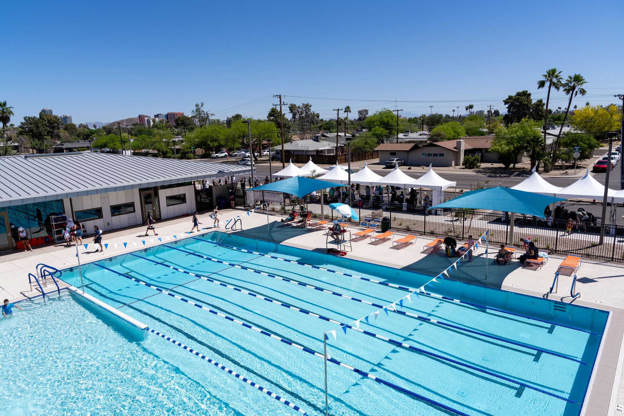 Photo of 5 swimming lanes from above.